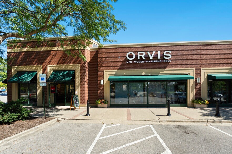 More Photos Of 1199 Wilmette Ave, Wilmette General Retail For Lease