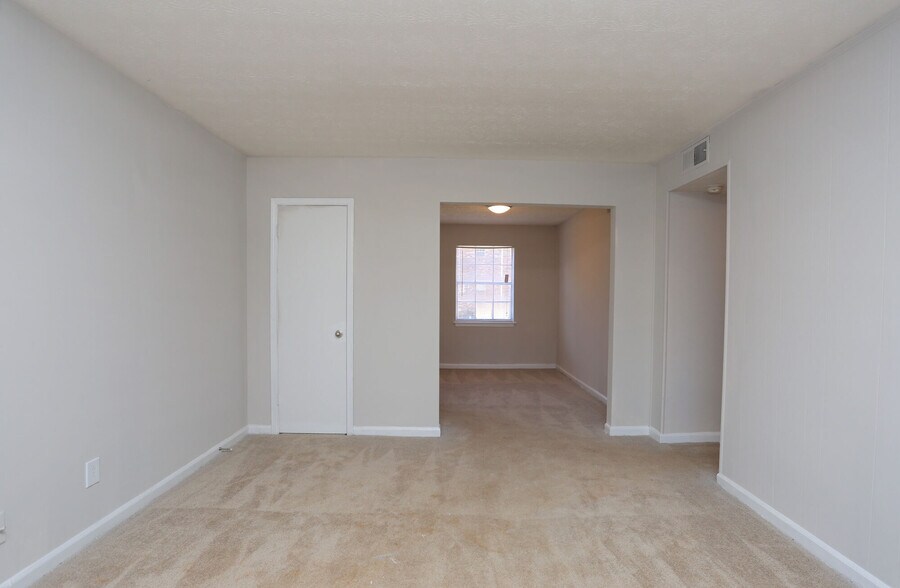 More Photos Of 235 Sycamore Dr, Athens Apartments For Sale