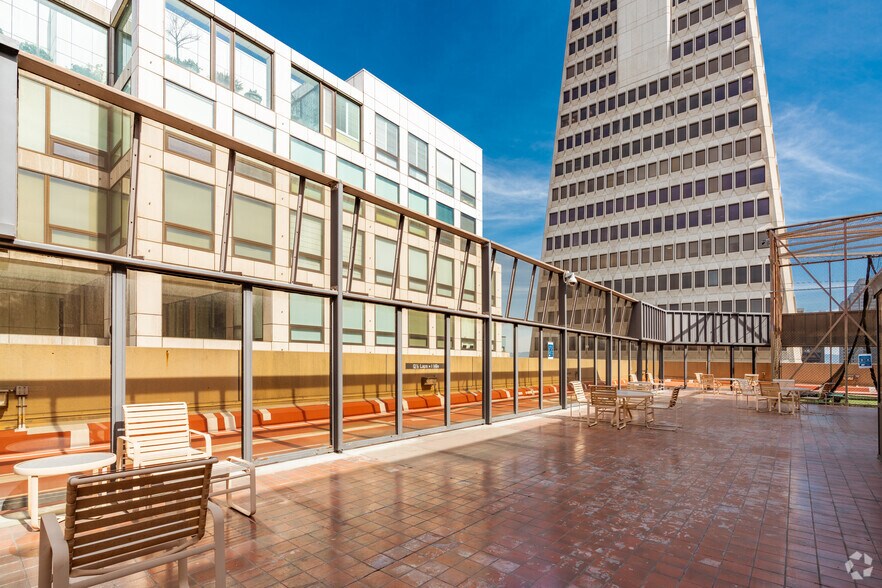 More Photos Of 601 Montgomery St, San Francisco Office For Lease