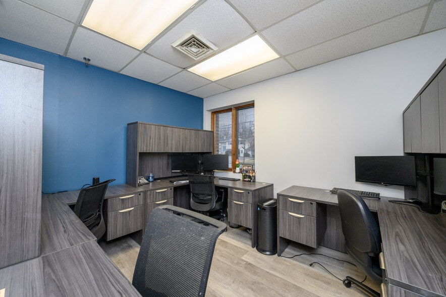 More Photos Of 727 Raritan Rd, Clark Office For Lease