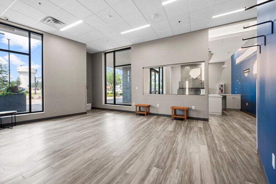 More Photos Of 1700 Plymouth Rd, Minnetonka Apartments For Lease