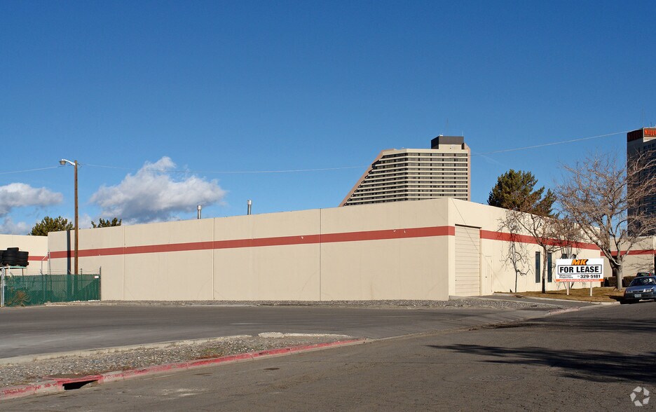 More Photos Of 1117-1127 Gator Way, Sparks Warehouse For Lease