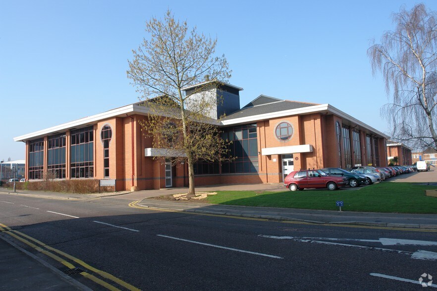 More Photos Of Elstree Way, Borehamwood Office For Lease