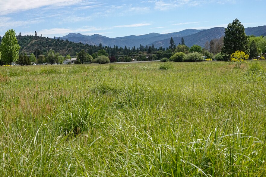 More Photos Of 0 Highway 3, Etna Land For Sale