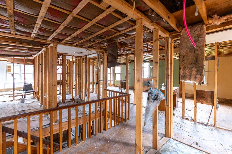 More Photos Of 23 E Main St, Hancock Restaurant For Sale