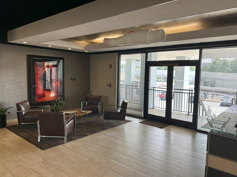 More Photos Of 6255 Barfield Rd NE, Atlanta Office For Lease