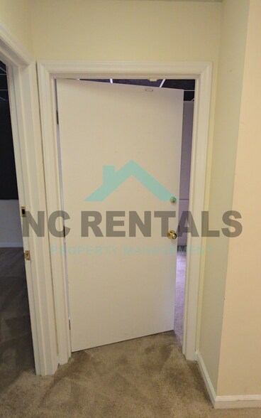More Photos Of 20 W Colony Pl, Durham Office For Lease