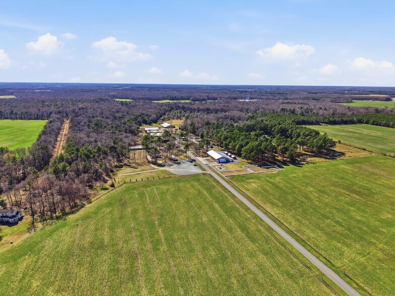 More Photos Of 89 Hunting Quarter Rd, Greenwood Trailer Camper Park For Sale