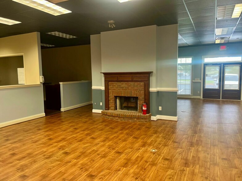 More Photos Of 7559 Kayne Blvd, Columbus Freestanding For Lease