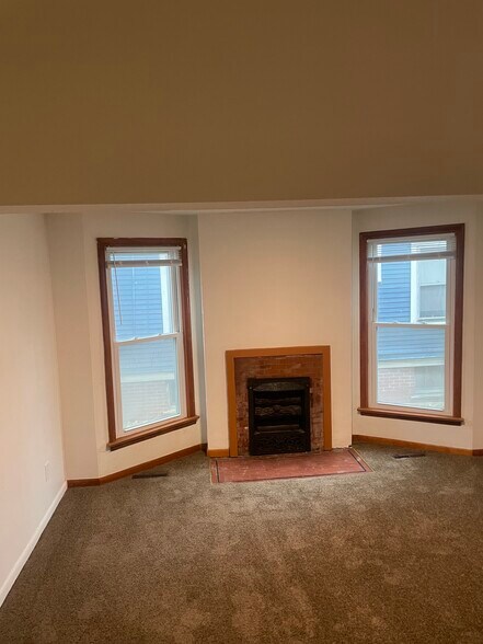 More Photos Of 2820 Collingwood Blvd, Toledo Apartments For Sale