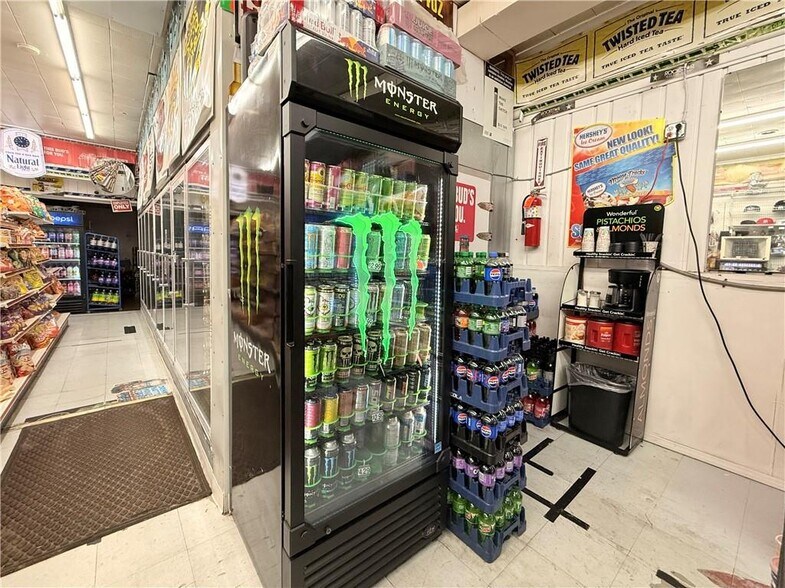 More Photos Of 406 Walnut St, Elmira Convenience Store For Sale