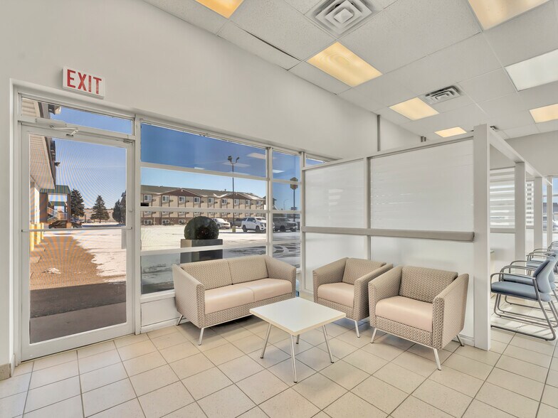 More Photos Of 1276 Trans Canada Way SE, Medicine Hat Showroom For Sale