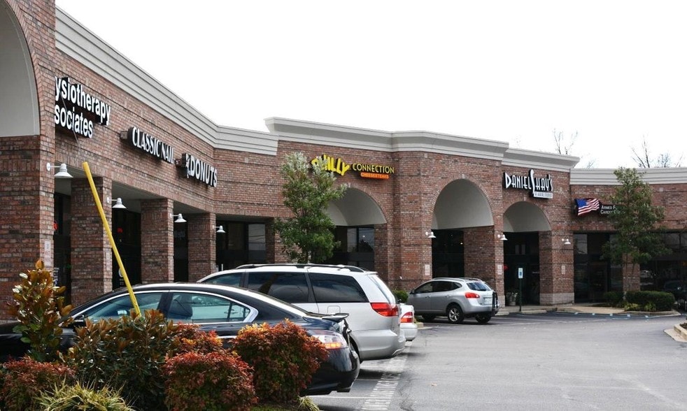 More Photos Of 420 S Germantown Pky, Cordova Unknown For Lease