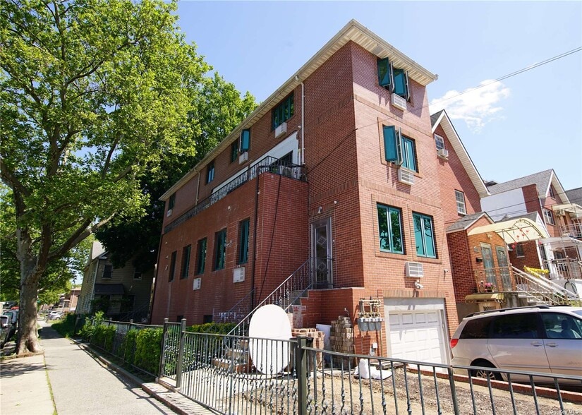More Photos Of 61-11 159th St, Fresh Meadows Office Residential For Sale
