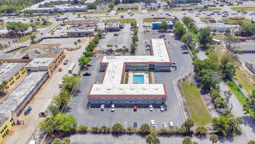 More Photos Of 7455 W Irlo Bronson Memorial Hwy, Kissimmee Hotel For Sale