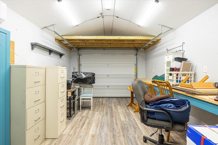 More Photos Of 7703 Prairie Creek Ln, Tolar Contractor Storage Yard For Sale