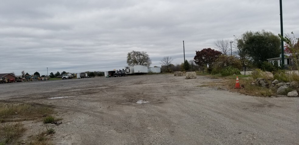 More Photos Of 900 N Union St, Dwight Restaurant For Sale