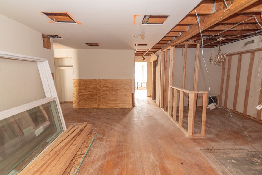 More Photos Of 4907-4921 Frederick Ave, Baltimore Apartments For Sale