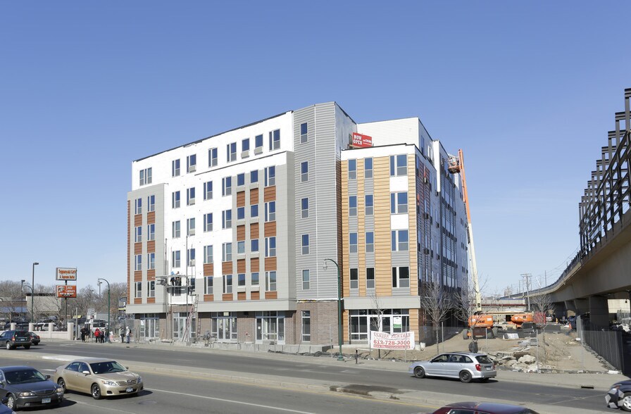 More Photos Of 2220 E Lake St, Minneapolis Apartments For Lease