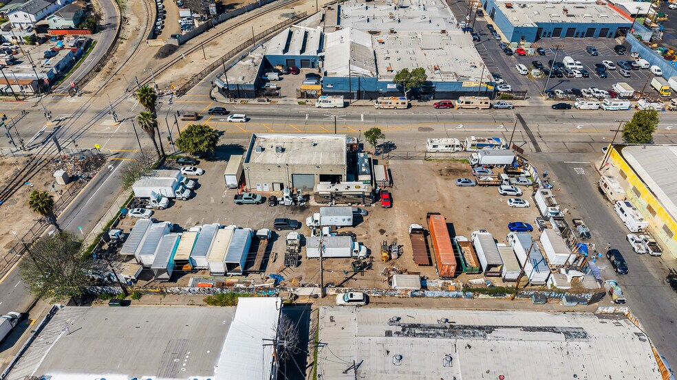 More Photos Of 1808 58th Pl, Los Angeles Land For Lease