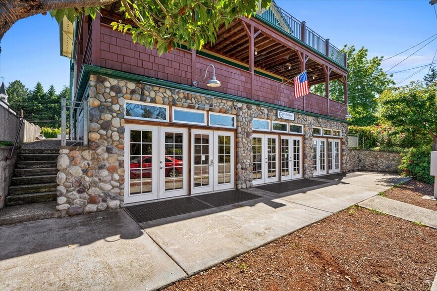 More Photos Of 829 2nd St, Mukilteo Office Residential For Sale