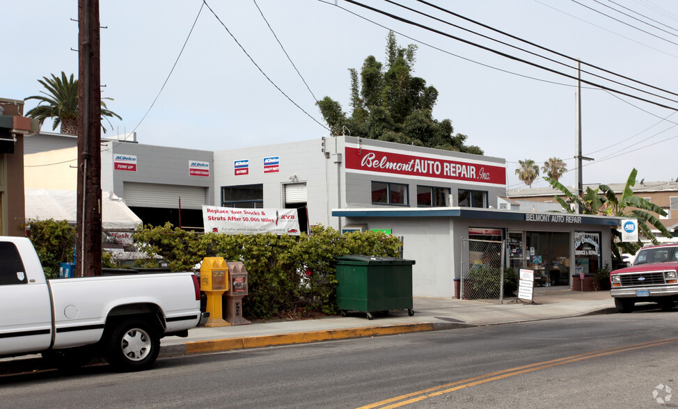 Primary Photo Of 3720 E 4th St, Long Beach Auto Repair For Sale