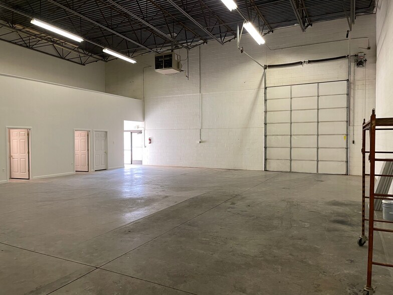 More Photos Of 25 N 400 W, North Salt Lake Warehouse For Lease