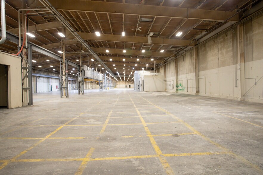 More Photos Of 63 Water St, Fall River Warehouse For Lease