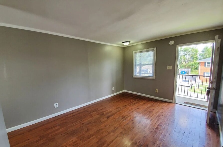More Photos Of 1416 Townley Dr, Lexington Apartments For Sale
