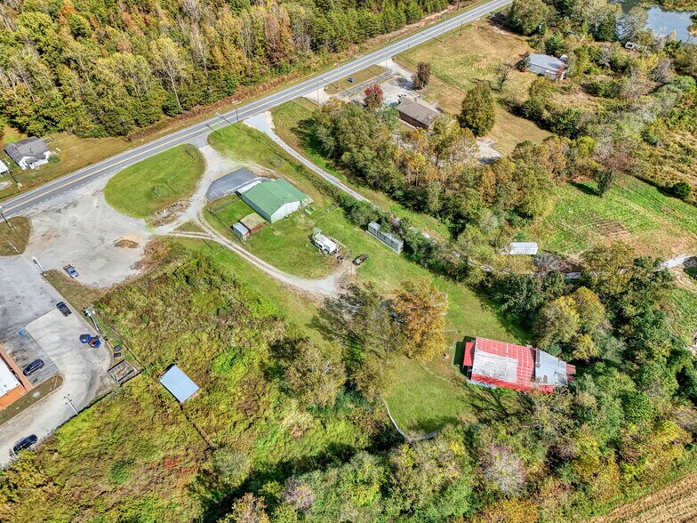 More Photos Of 4033 Geer Hwy, Cleveland General Retail For Sale