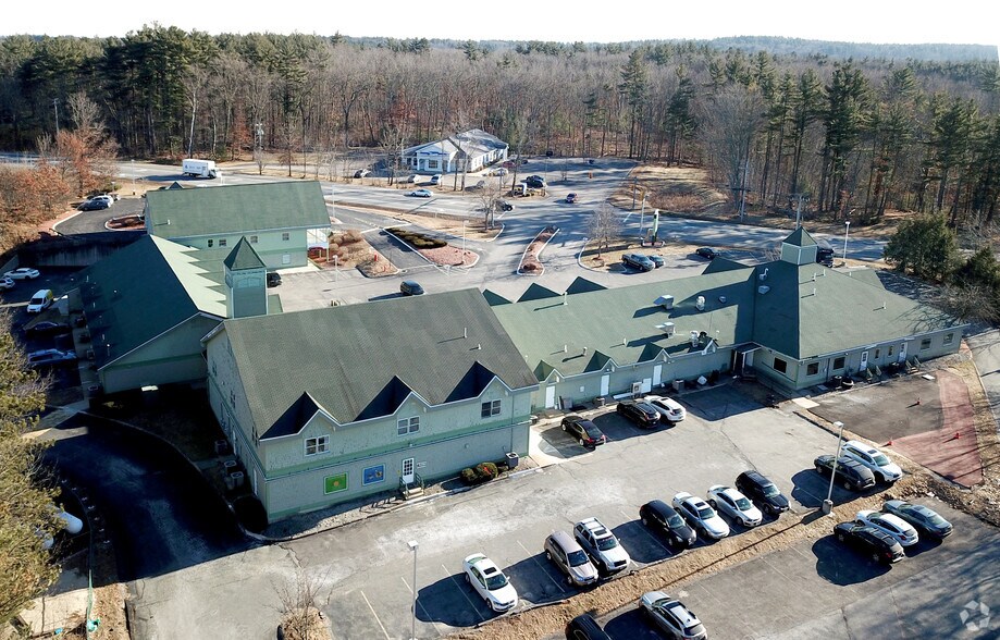 More Photos Of 33 Indian Rock Rd, Windham Unknown For Lease