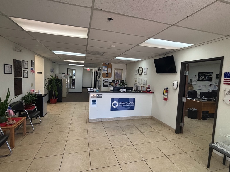 More Photos Of 2113 W 7th St, Tempe Warehouse For Lease