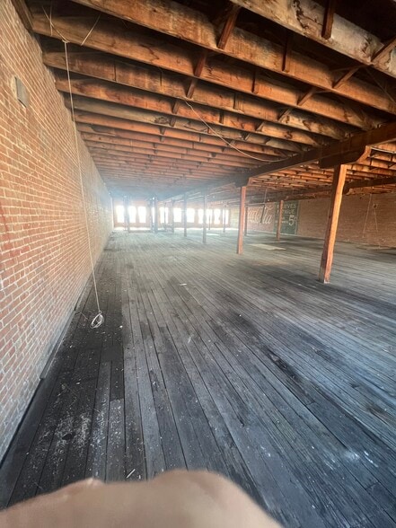 More Photos Of 3 & 5 2nd St, Temple Storefront Retail Office For Lease