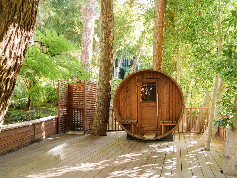 More Photos Of 1908 Hillcrest Rd, Los Angeles Apartments For Sale