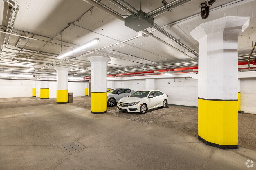 More Photos Of 2050 Rue de Bleury, Montréal Office For Lease