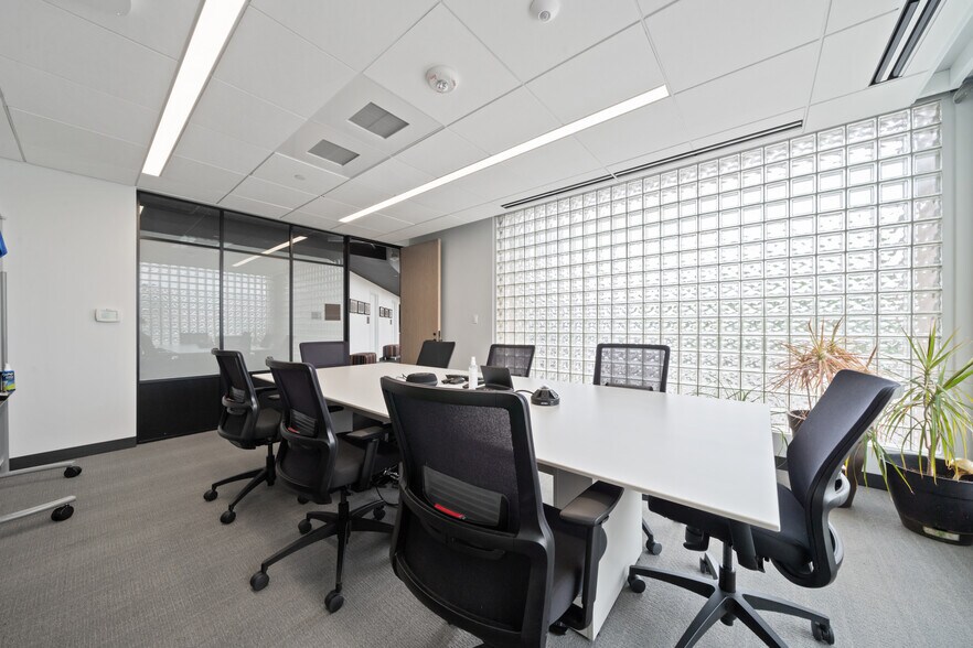 More Photos Of 7620 Guadalupe St, Austin Office For Lease