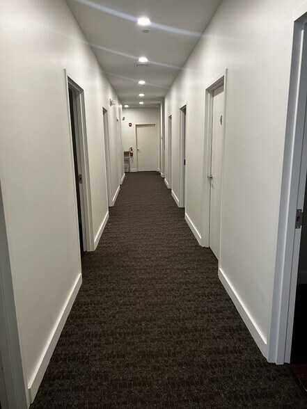 More Photos Of 1899 Ocean St, Marshfield Unknown For Lease