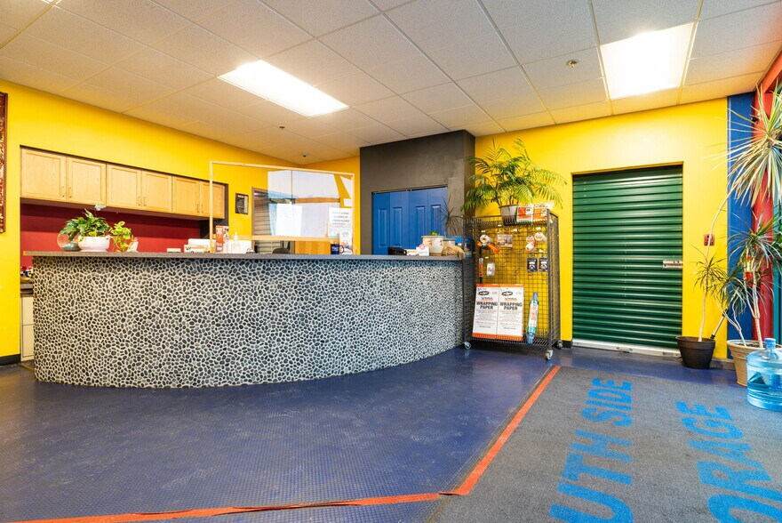 More Photos Of 11260 Old Seward Hwy, Anchorage Office For Sale