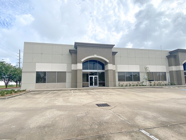 More Photos Of 12560 Reed Rd, Sugar Land Light Manufacturing For Lease