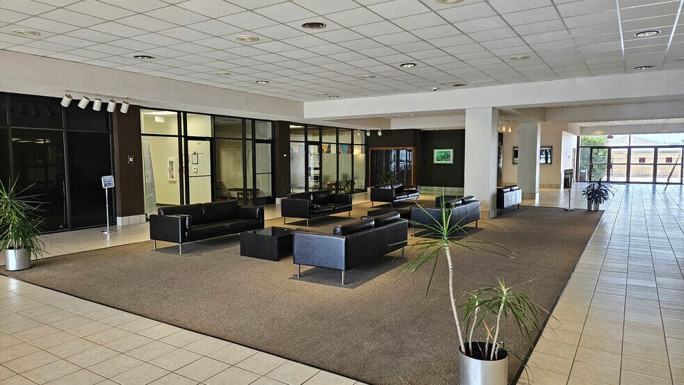 More Photos Of 3444 N 1st St, Abilene Office For Lease