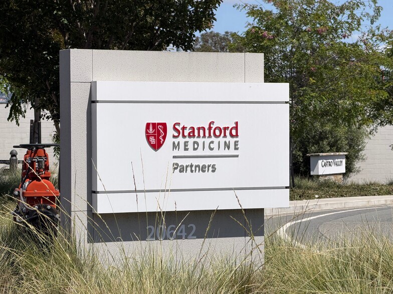 More Photos Of 19830 Lake Chabot Rd, Castro Valley Medical For Lease