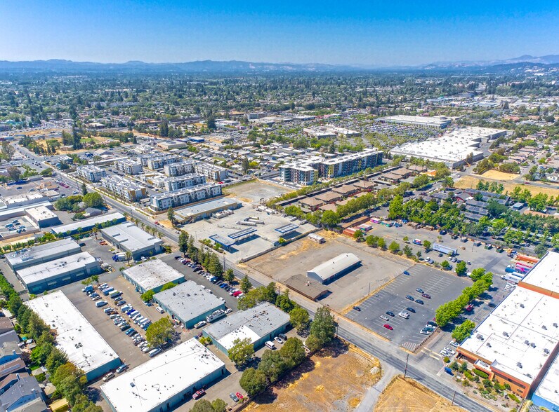 Primary Photo Of 467 Yolanda Ave, Santa Rosa Service For Lease