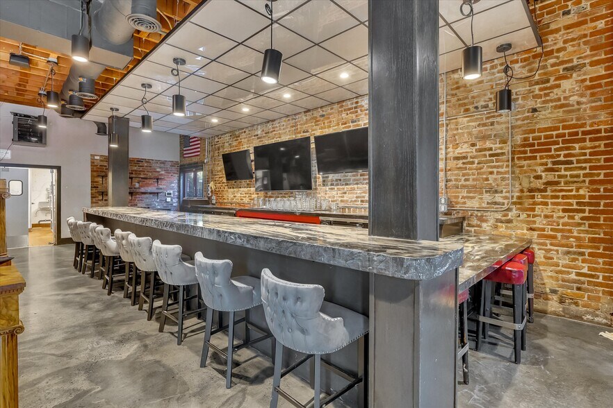 More Photos Of , Sacramento General Retail For Sale