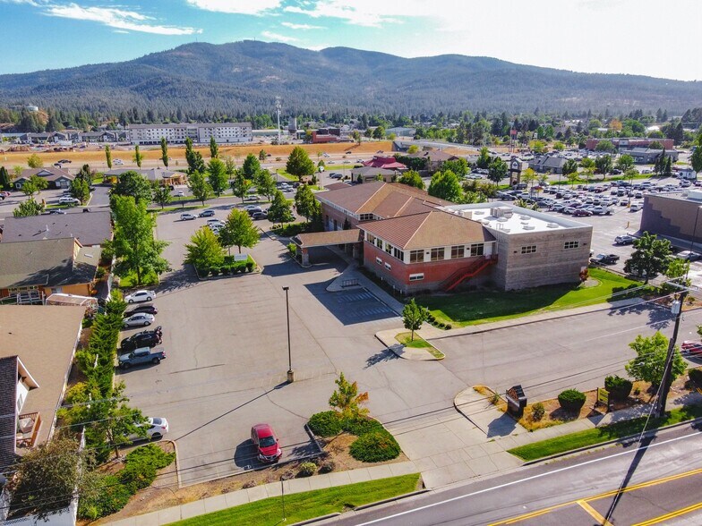 More Photos Of 927 E Polston Ave, Post Falls Office For Sale