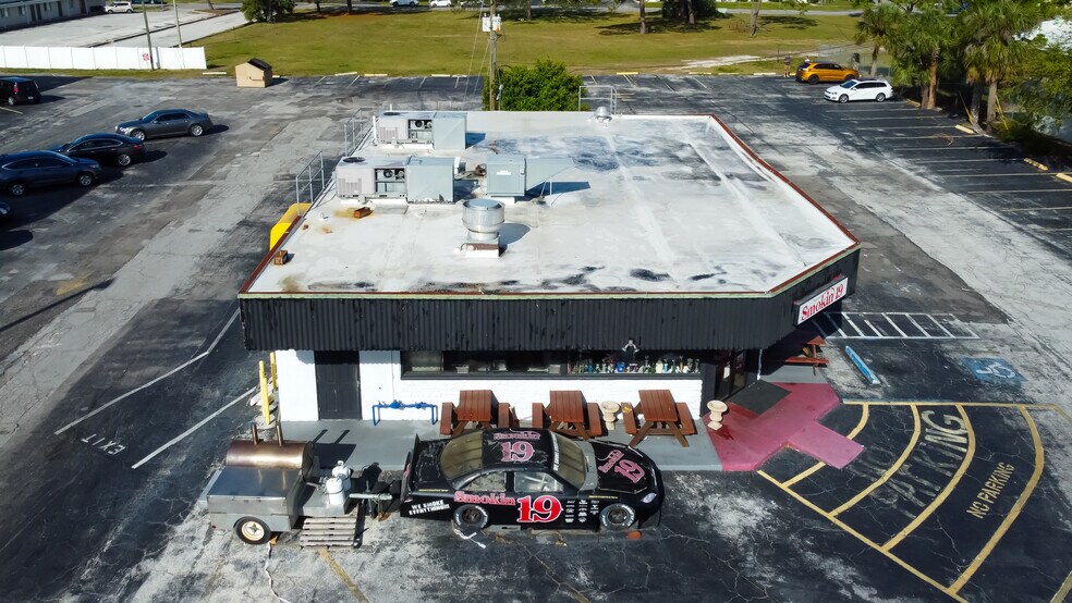 More Photos Of 3090 34th St N, Saint Petersburg Restaurant For Lease