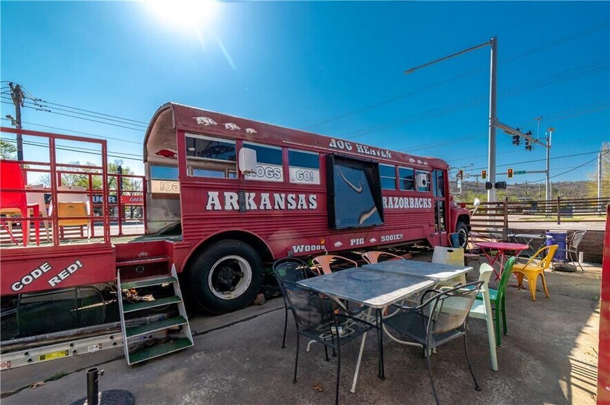 More Photos Of 1431 S School Ave, Fayetteville Restaurant For Sale