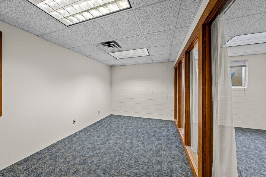 More Photos Of 960 E 2nd Ave, Durango Office For Sale