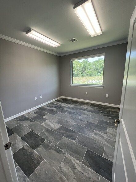 More Photos Of 2743 Smith Ranch Rd, Pearland Loft Creative Space For Sale