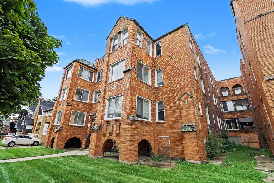 More Photos Of 3017-3029 W Buena Vista St, Detroit Apartments For Sale