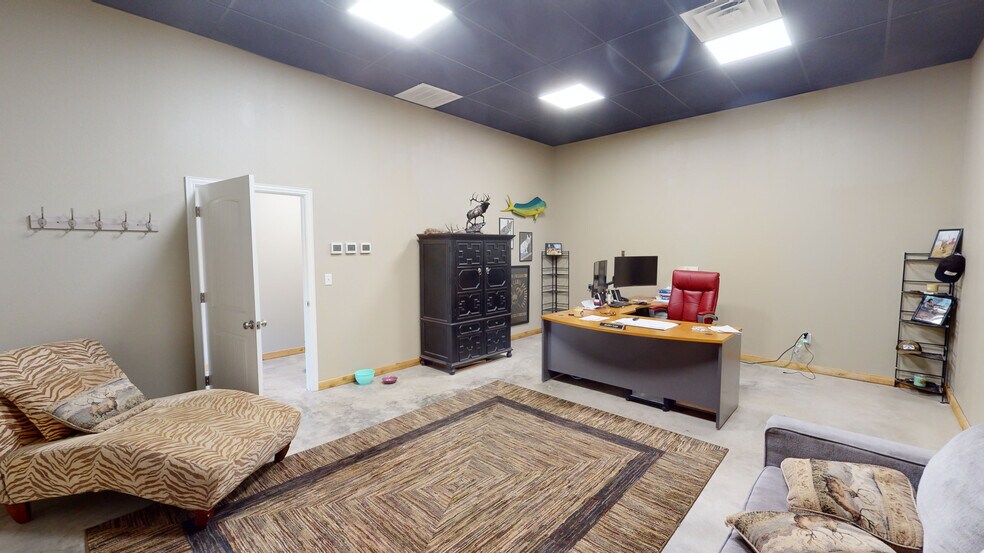 More Photos Of 1215 NW 1st Plz, Andrews Restaurant For Sale